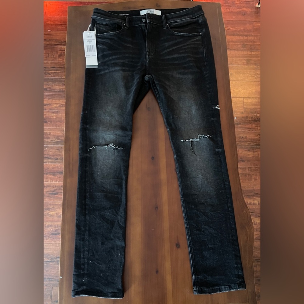 HVMAN® CHOSEN TO PREVAIL
STRAT SUPER SKINNY FIT JEAN
COLOR: DAZE/black SIZE: 36